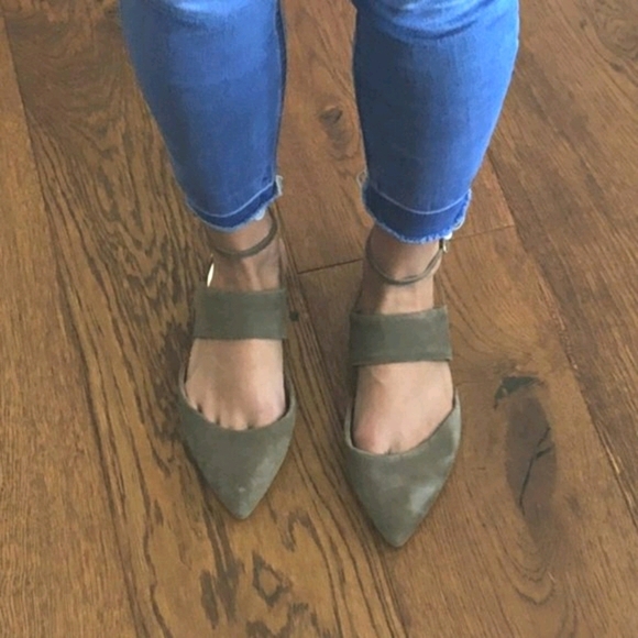 Banana Republic Suede Wrap Around Flats - Picture 4 of 9